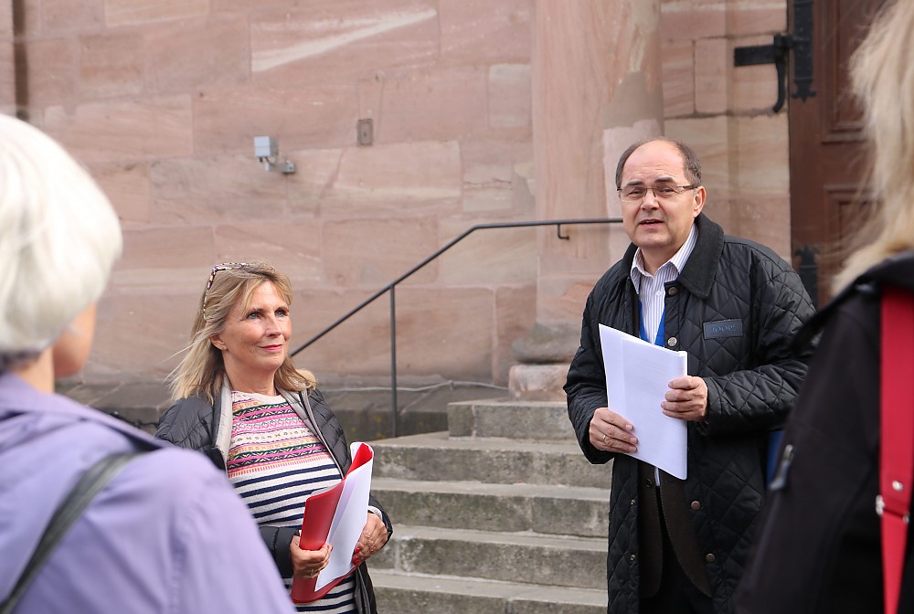 Die beiden prominenten Stadtfhrer Bundesminister a.D. Christian Schmidt MdB und Stadtrtin Angelika Ledenko. Foto: Pfeiffer.